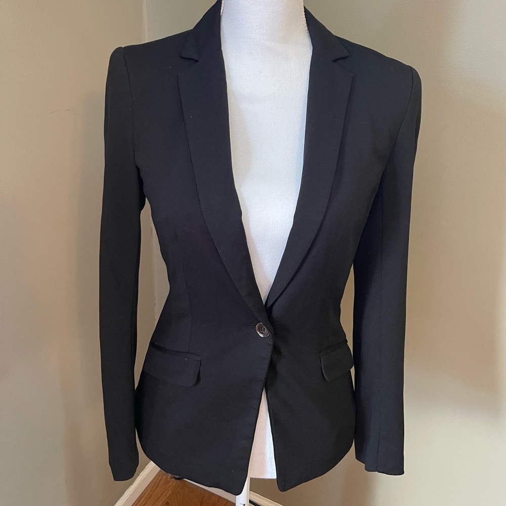 H&M Black Blazer with Tailored Fit and Notched Lapels